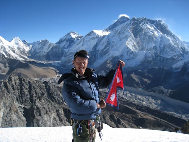 Day 1 - Lobuje High Camp to Lobuje Peak Summit (6,119 m) & Return to High Camp/Base Camp